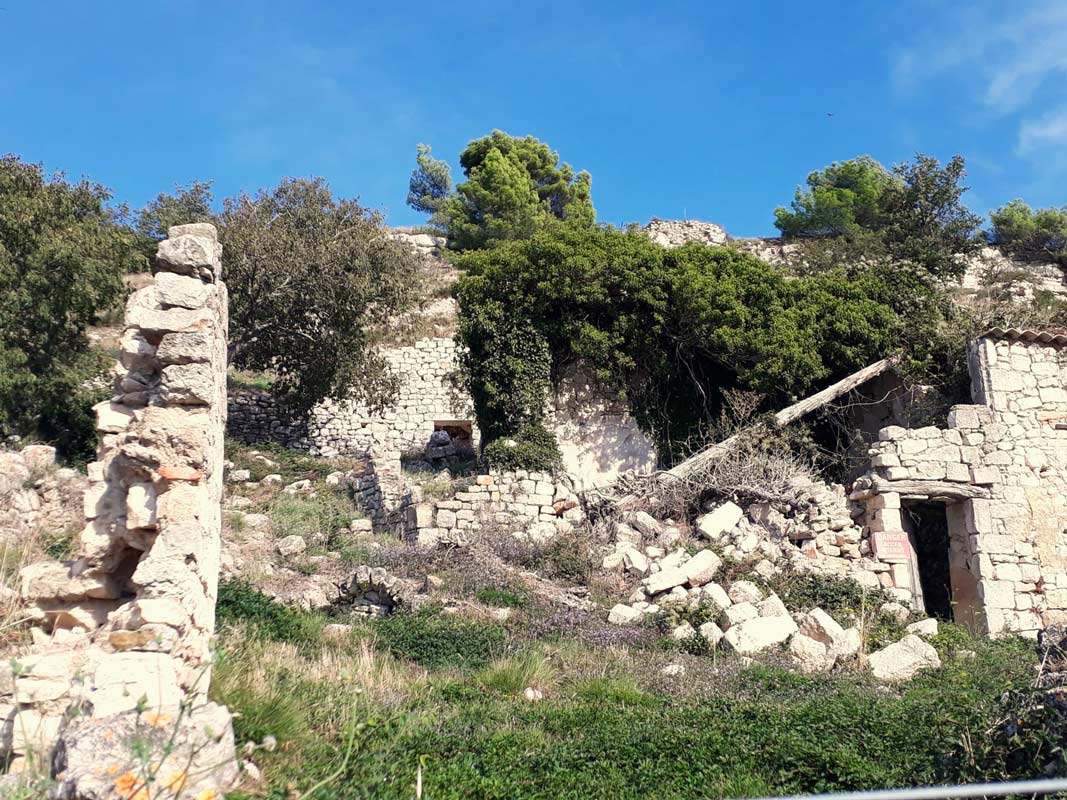 Ruines la Quille, les balades de Pauline